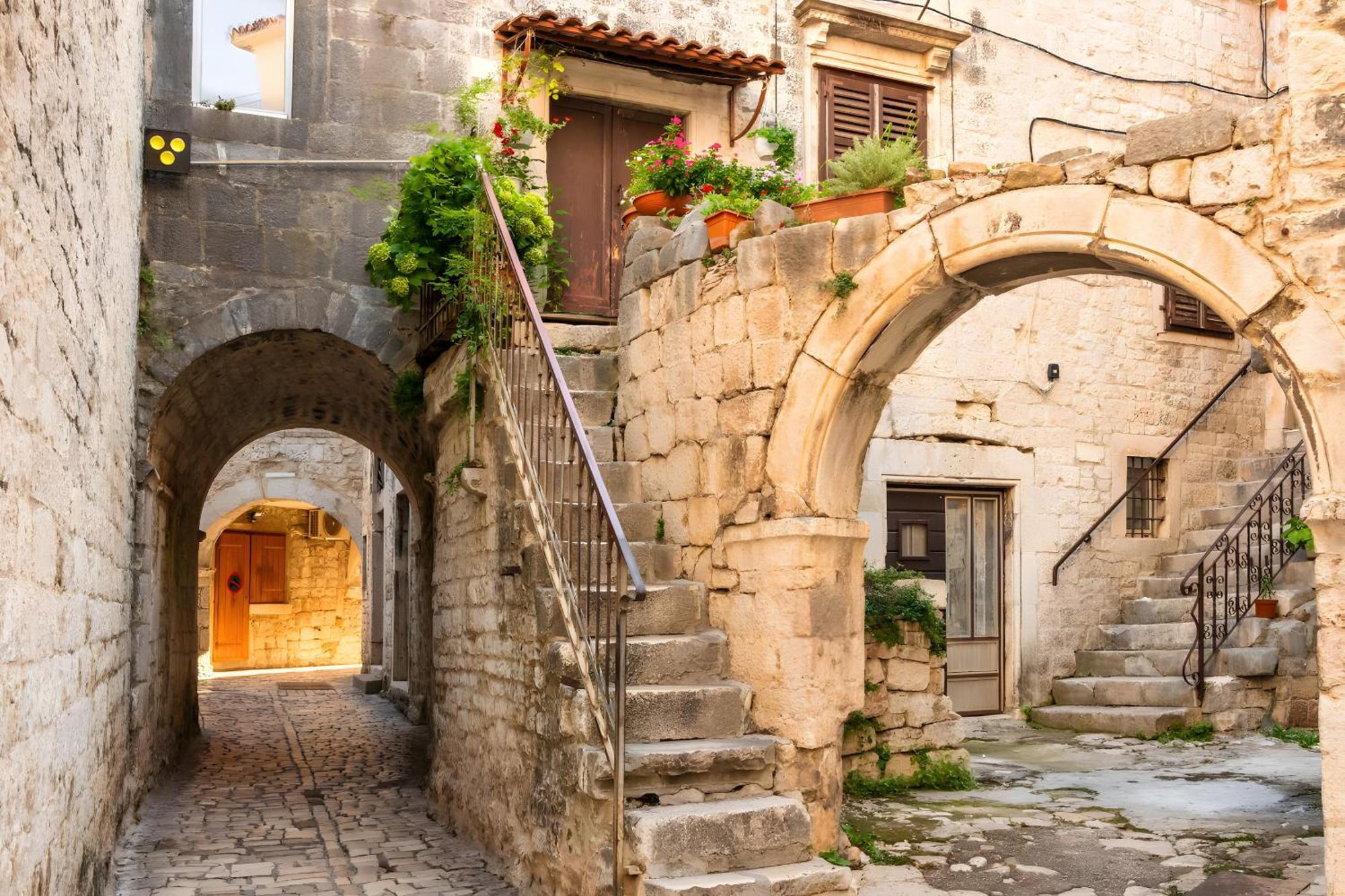 Villa Penava, Private Beach, Pool And 7Min To Trogir Buitenkant foto