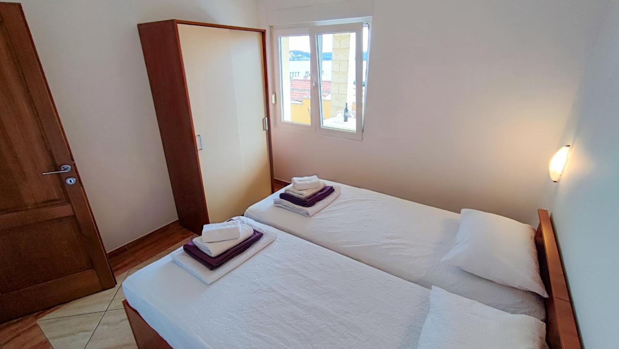 Villa Penava, Private Beach, Pool And 7Min To Trogir Kamer foto