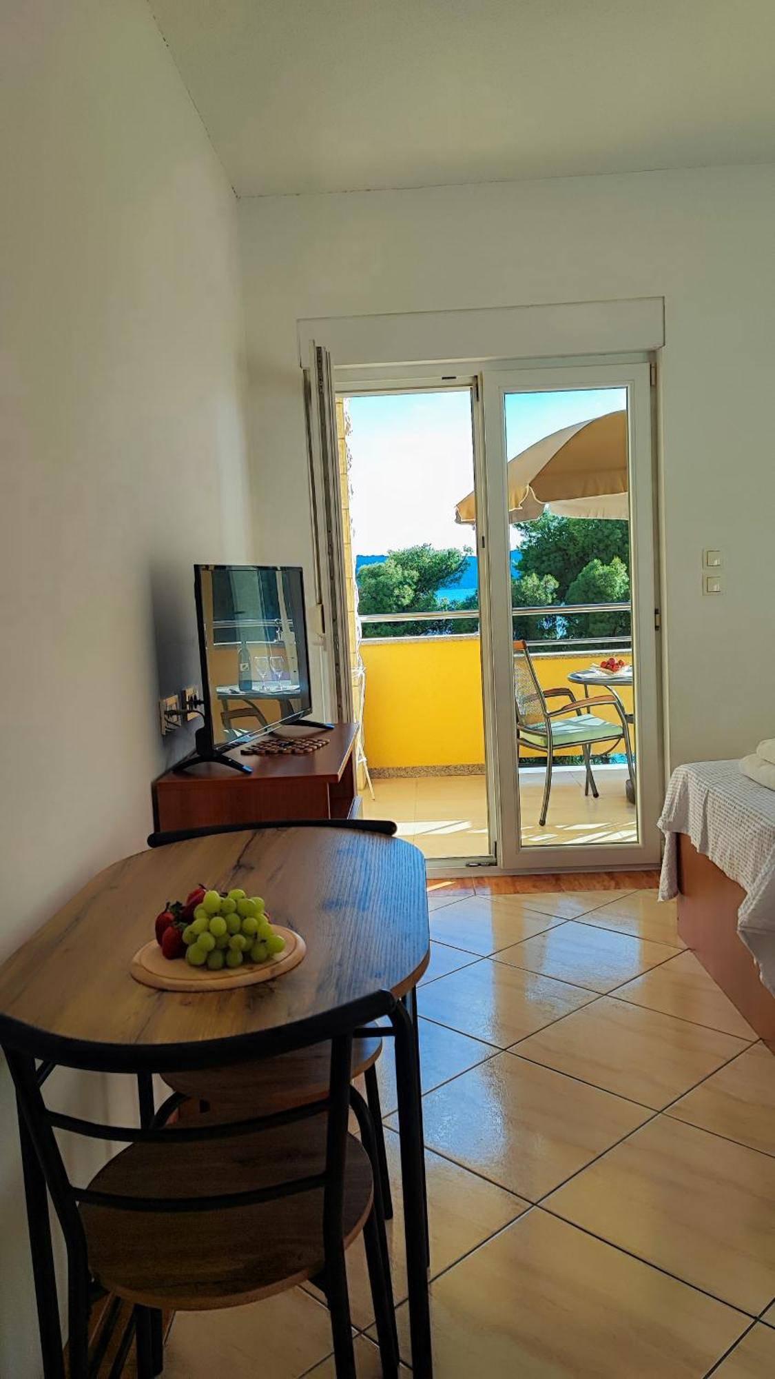 Villa Penava, Private Beach, Pool And 7Min To Trogir Kamer foto